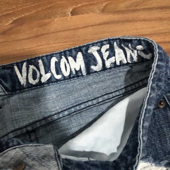 Volcom Jean Shorts - Picture 4 of 6